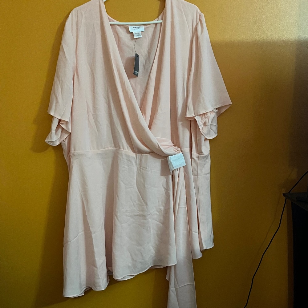Avenue Amelia Drape Blush Color Blouse size 30/32